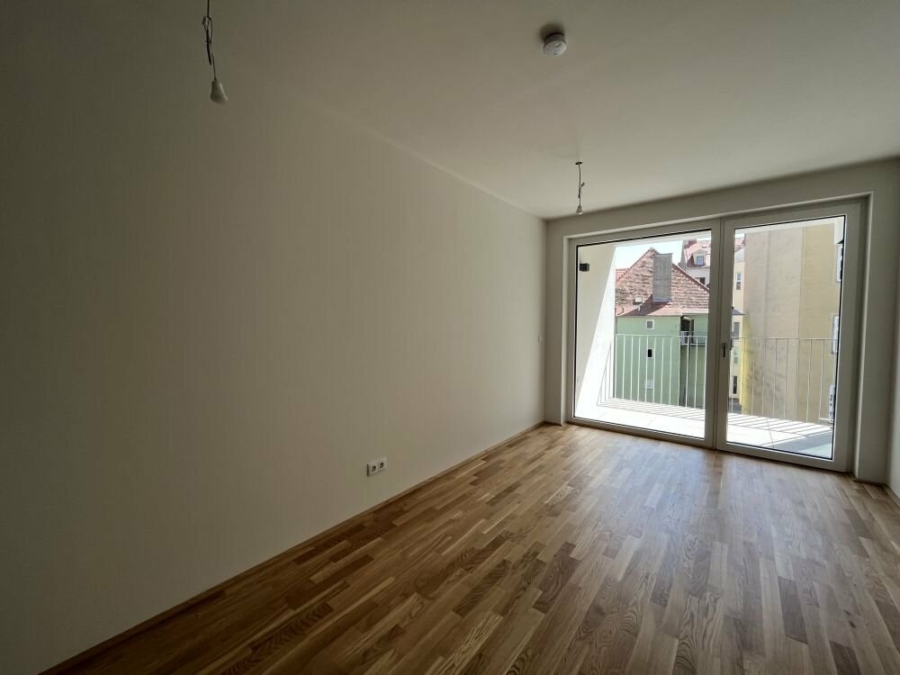 Moderne 2-Zimmer-Wohnung mit rund Loggia in Innenstädtischer Lage - Erstbezug - PROVISIONSFREI! - Bild