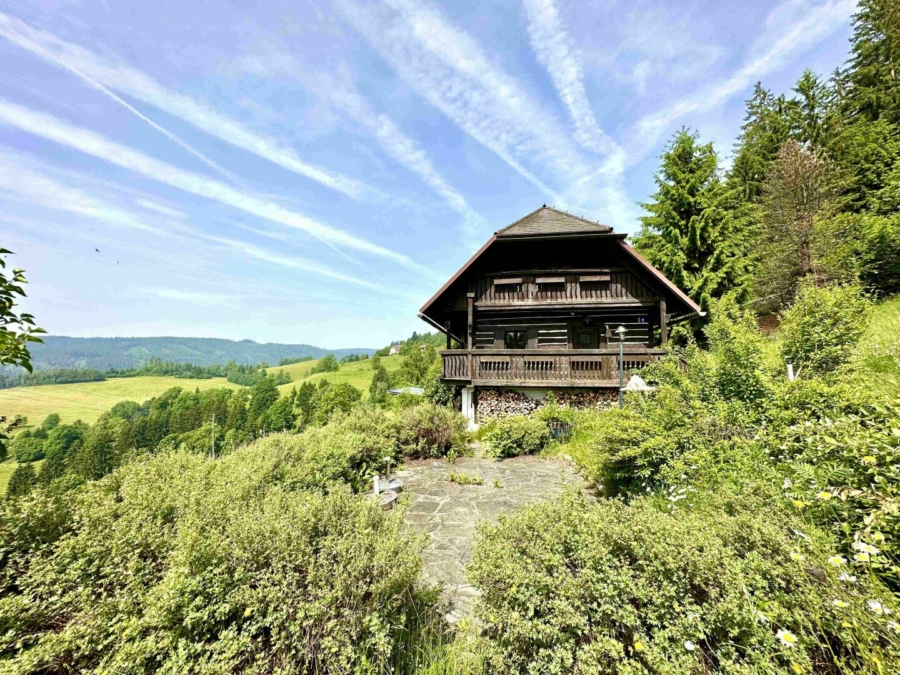Idyllische Almhütte mit eigener Sauna auf 1.200 Meter Seehöhe mit atemberaubendem Weitblick auf die Koralm in wunderschöner Lage nahe dem Kärntner Klopeiner See! - Bild