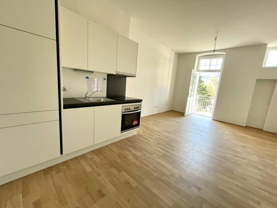 Provisionsfrei! Geförderte wunderschöne 2-Zimmer-Wohnung mit Balkon und Schrankraum im Zentrum von Mürzzuschlag - Bild