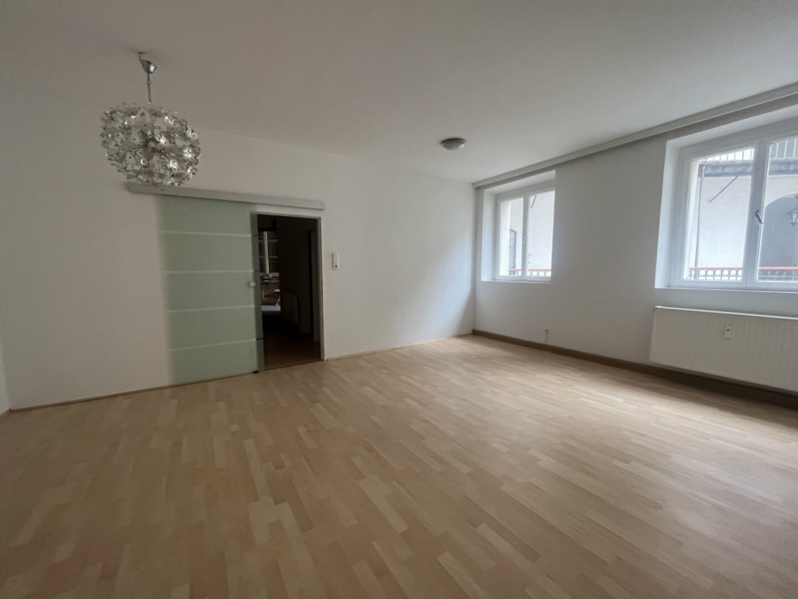Schöne 2-Zimmer-Wohnung mit separater Küche in beliebter und hipper Lage nahe der Innenstadt - Provisionsfrei! - Bild