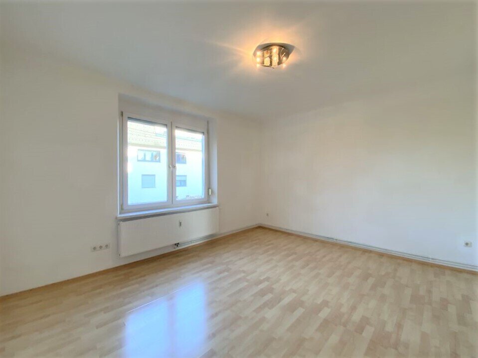 PROVISIONSFREI! Lichtdurchflutete, gut aufgeteilte 2-Zimmer-Wohnung in guter zentraler Lage