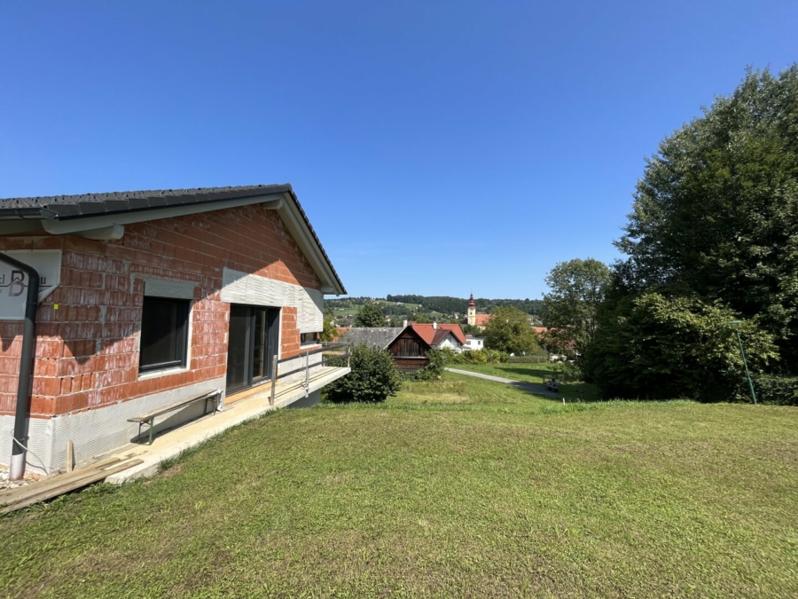Modernes Einfamilienhaus in absoluter Grünruhelage in steirischer Baumeisterqualität – Rohbau in Heiligenkreuz am Waasen - Bild