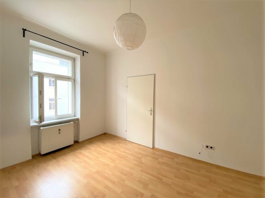 Hohe Rendite – 2,5-Zimmer-Altbauwohnung mit rd. 40m² Eigengarten in ruhiger Lage unmittelbar beim Grazer Augarten – ideal für Anleger und Eigennutzer - Bild