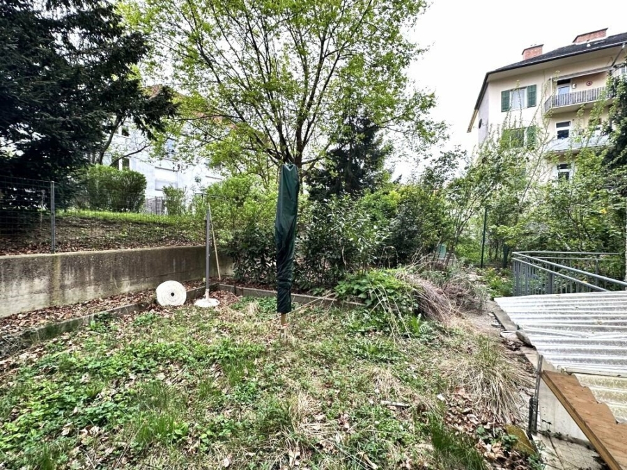 Großer Garten im idyllischen Innenhof mit 138 m² in Bestlage in der Steyrergasse - Bild