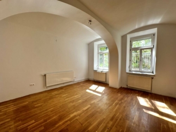 TOP Lage – 3-Zimmer-Altbauohnung mit separater Küche und 138 m² Eigengarten in bester Innenstadtlage – direkt bei der TU Graz, 8010 Graz, Wohnung