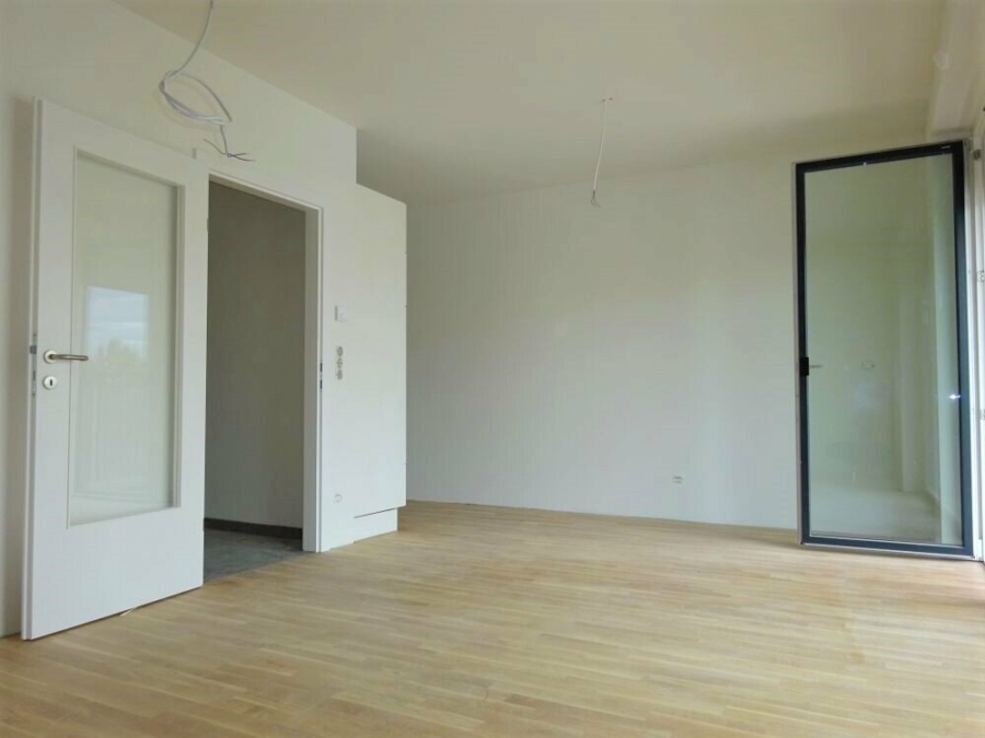 Schöne, helle 3-Zimmer-Wohnung mit Balkon und KFZ-Tiefgaragenabstellplatz in guter Lage - Provisionfrei! - Bild