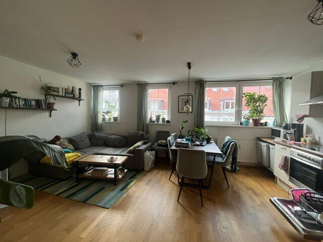 Umfassende sanierte 2-Zimmer-Wohnung in absolut guter und zentraler Lage – direkt bei der TU - Anlegerwohnung - Bild