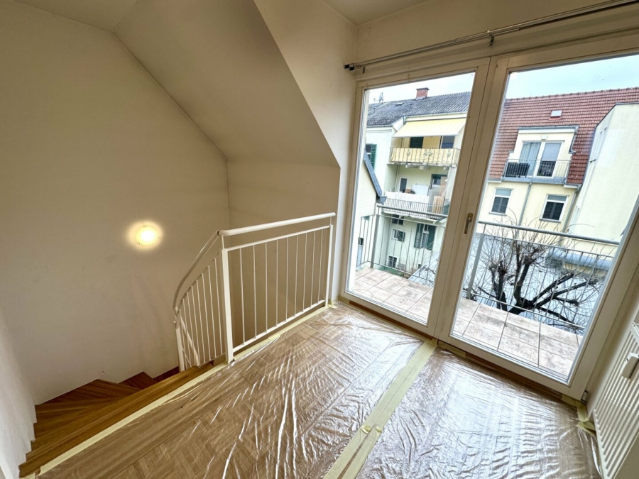 Wunderschöne, sanierte Maisonette mit sonnigem Balkon im Grazer Bezirk Eggenberg – Unbefristeter Mietvertrag! - Bild