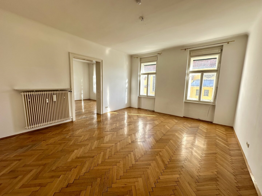 Wunderschöne 3-Zimmer-Wohnung im Altbau mit extra Essküche und großem sonnigem Balkon in zentraler Lage nahe Grazer Lendplatz - Provisionsfrei! - Bild