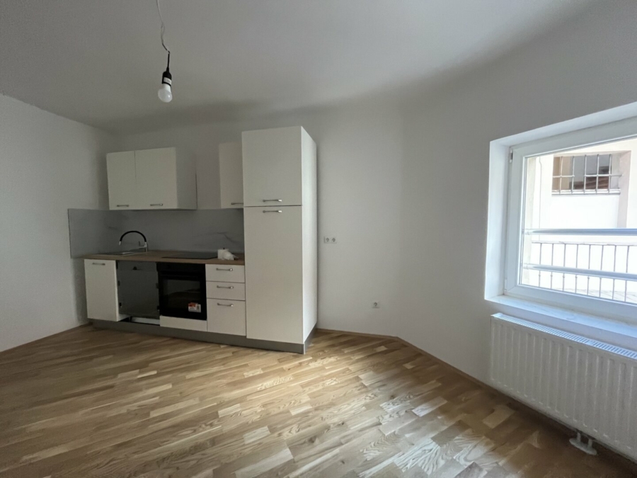 Provisionsfrei! Neu sanierte, gemütliche 5-Zimmer-Maisonette-Wohnung in beliebter und hipper Lage - Bild