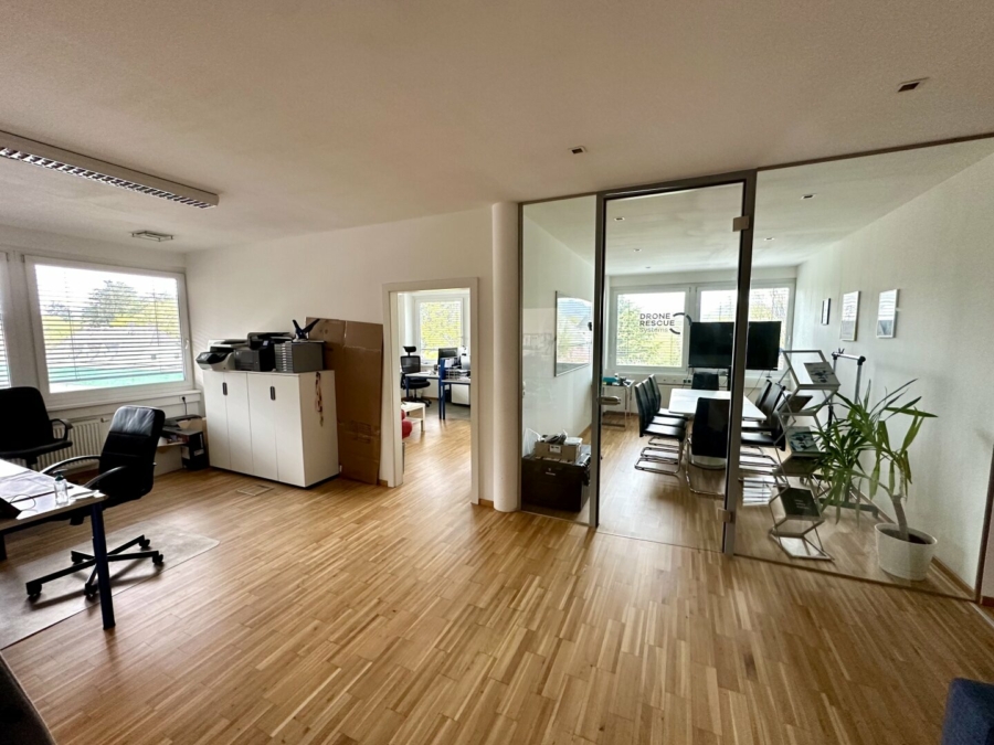 Großzügige moderne Bürofläche in zentraler und frequentierter Lage im Grazer Bezirk Andritz - Bild