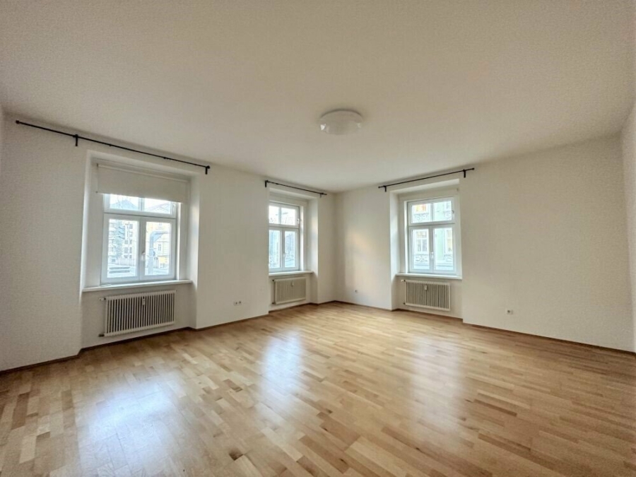 Provisionsfrei - WG-fähige 4-Zimmer-Wohnung in sehr zentraler Lage– im Grazer Bezirk Geidorf - Bild