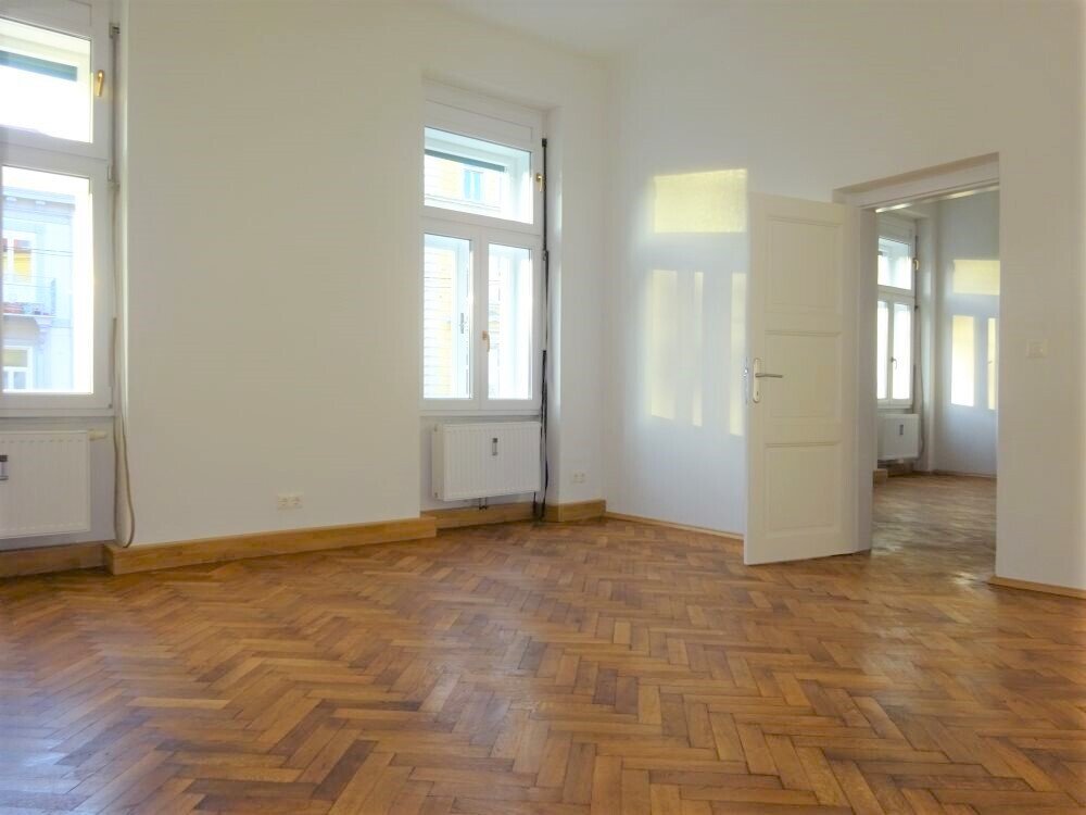 Provisionsfrei! Wunderschöne, lichtdurchflutete sanierte 2-Zimmer-Wohnung mit Balkon in fußläufiger Nähe zur Grazer Innenstadt