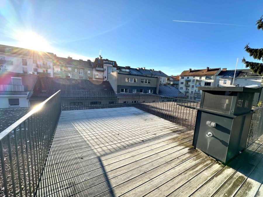 PROVISIONSFREI - Modernes Cityloft mit Dachterrasse und Balkon in bester Innenstadtlage - Bild