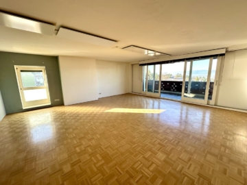 Wunderschöne Maisonette-Wohnung mit 5 Zimmer und sonnigem Balkon und traumhaften Ausblick in Grazer Bezirk Waltendorf, 8010 Graz, Wohnung