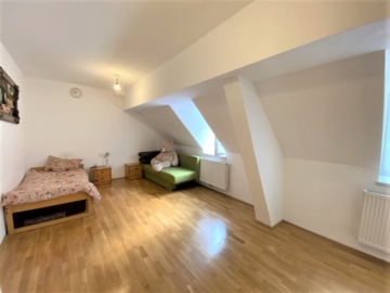 Provisionsfrei – Helle und gemütliche Garcionerre in sehr zentraler Lage unmittelbar beim Grazer Jakominiplatz, 8010 Graz, Wohnung