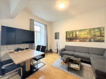Provisionsfrei – Wunderschöne, sanierte 3-Zimmer-Wohnung mit Terrasse und Garten in zentraler Lage – WG-geeignet, 8010 Graz, Wohnung