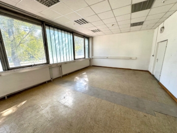 Geräumige, lichtdurchflutete Bürofläche in frequentierter Lage im Grazer Bezirk Puntigam – Provisionsfrei!, 8055 Graz, Büro/Praxis