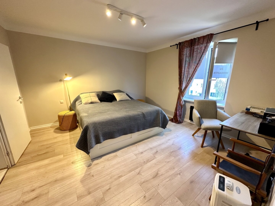 Wunderschöne 3-Zimmer-Wohnung mit separater Küche in ruhiger grüner Lage - Bild