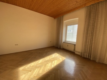 Schöne 3-Zimmer-Wohnung mit Küche und Balkon direkt beim Schloss Eggenberg & FH Joanneum in der Georgigasse, 8020 Graz, Wohnung