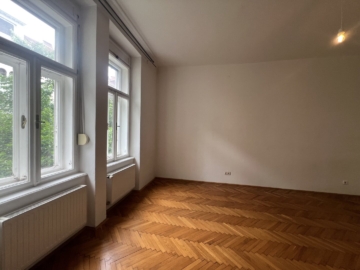 Sehr gepflegte 4-Zimmer-Wohnung mit Balkon in einem wunderschönen Stilaltbauzinshaus – im Grazer Bezirk St. Leonhard, 8010 Graz, Wohnung